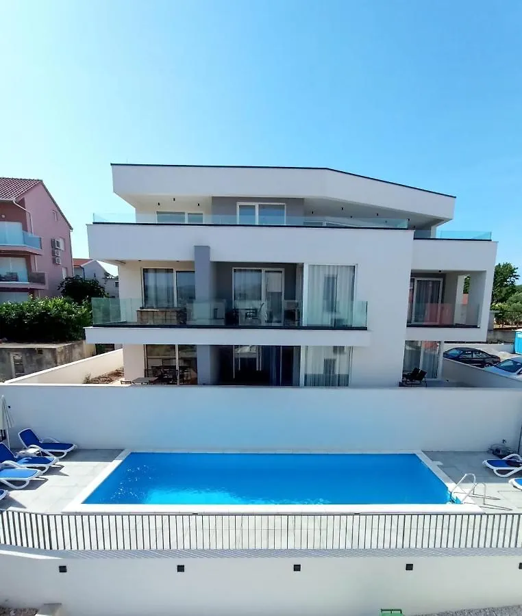 Villa Apartment Joel Трогир